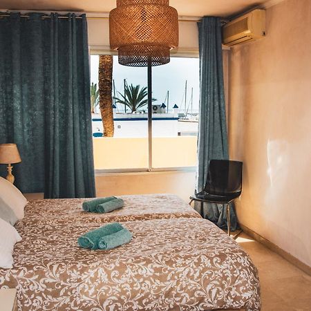 Appartement Palmeras Puerto Paraiso เอสเตโปนา ภายนอก รูปภาพ