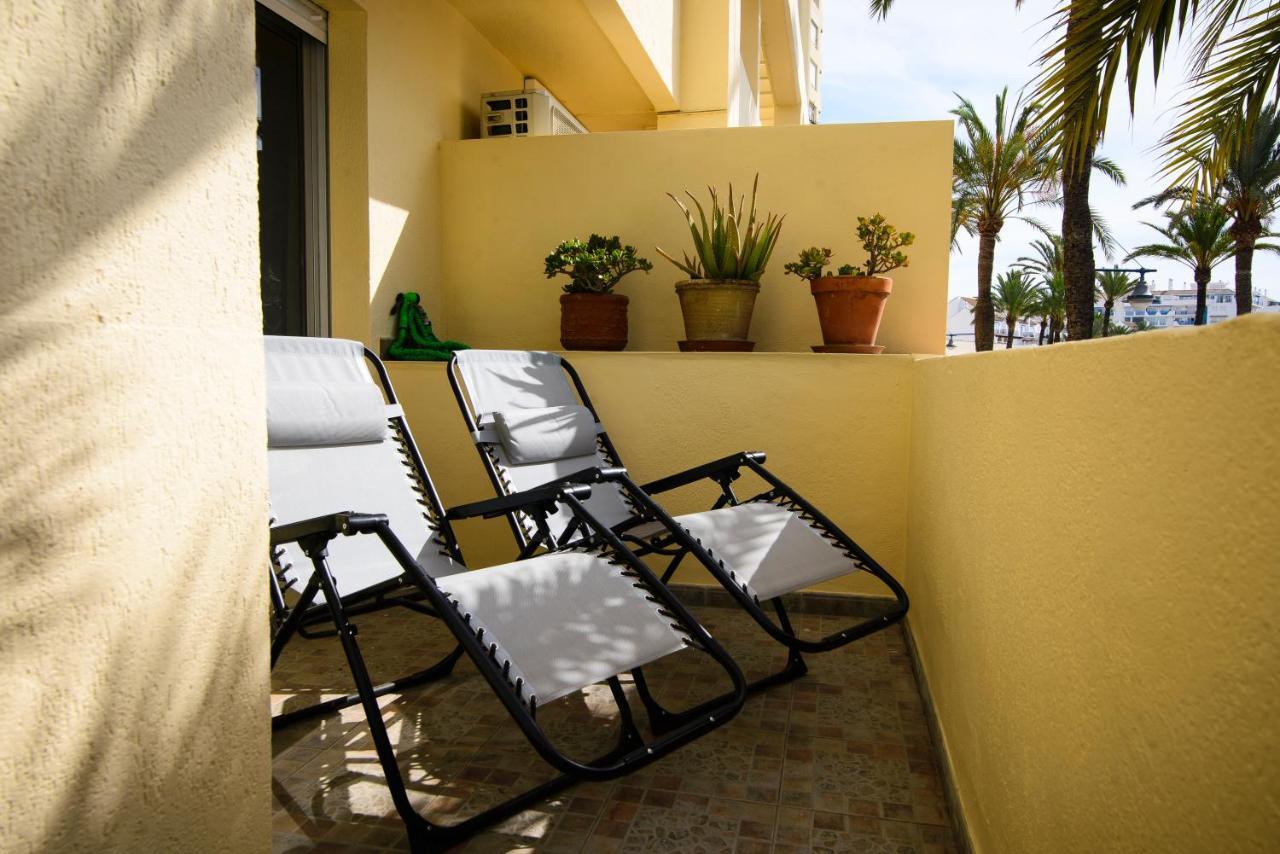 Appartement Palmeras Puerto Paraiso เอสเตโปนา ภายนอก รูปภาพ