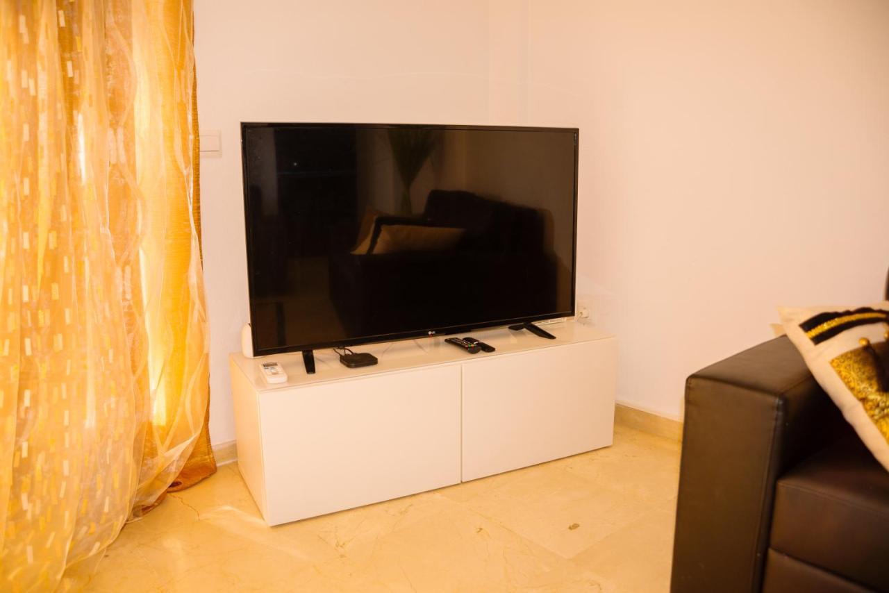 Appartement Palmeras Puerto Paraiso เอสเตโปนา ภายนอก รูปภาพ